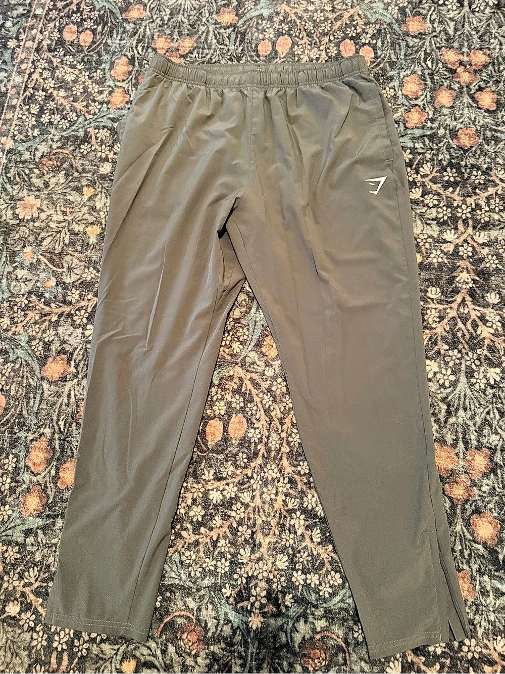 Gymshark Jogger Pants in Grey Size XL Like New
